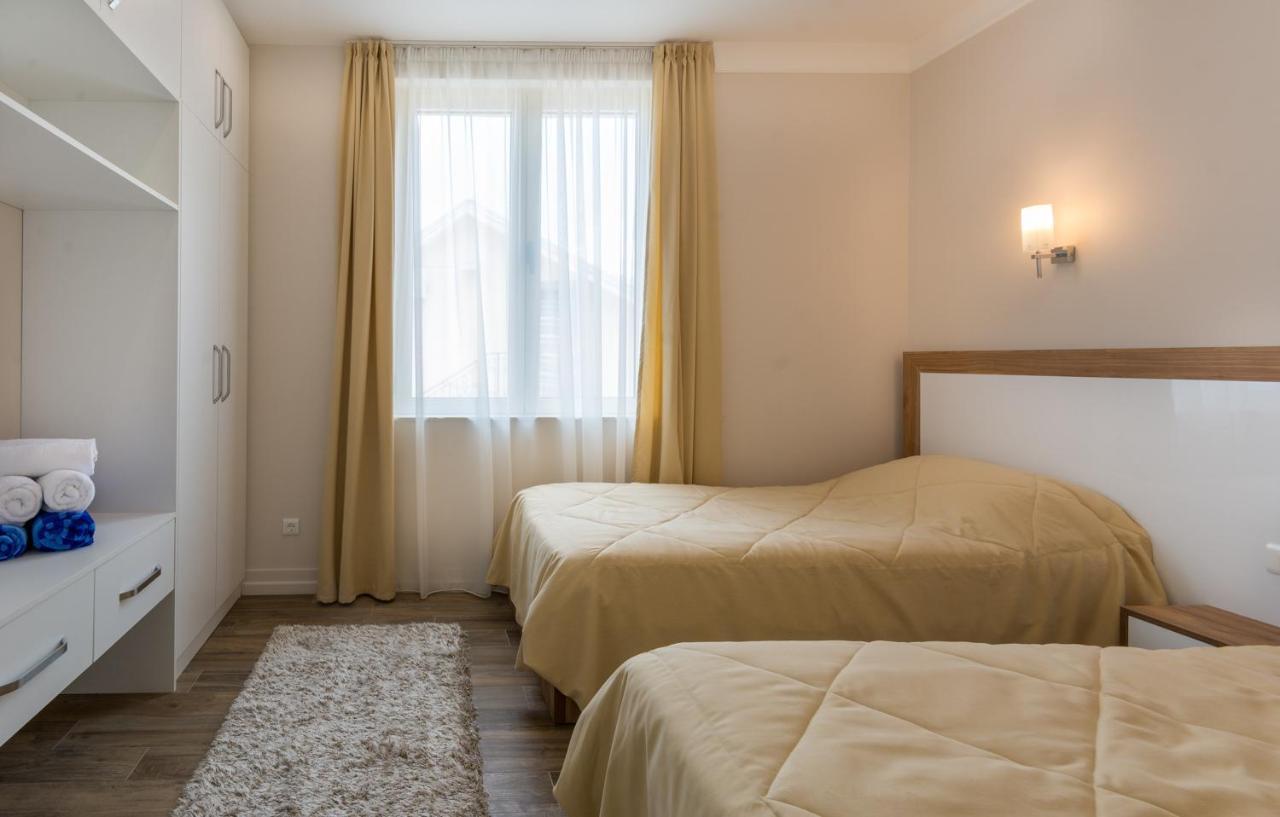 Ferienwohnung Boka Di Mare Tivat Exterior foto