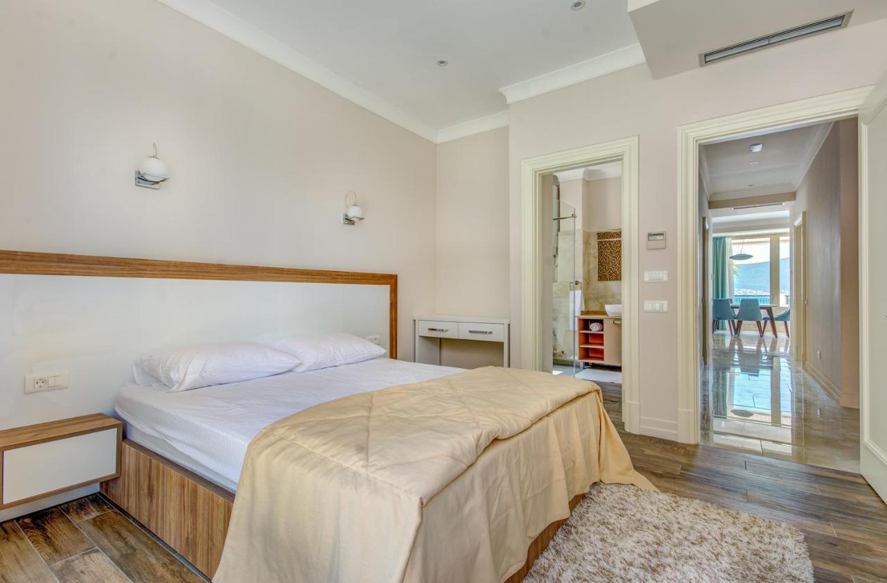 Ferienwohnung Boka Di Mare Tivat Exterior foto