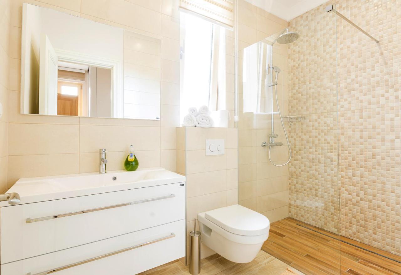 Ferienwohnung Boka Di Mare Tivat Exterior foto